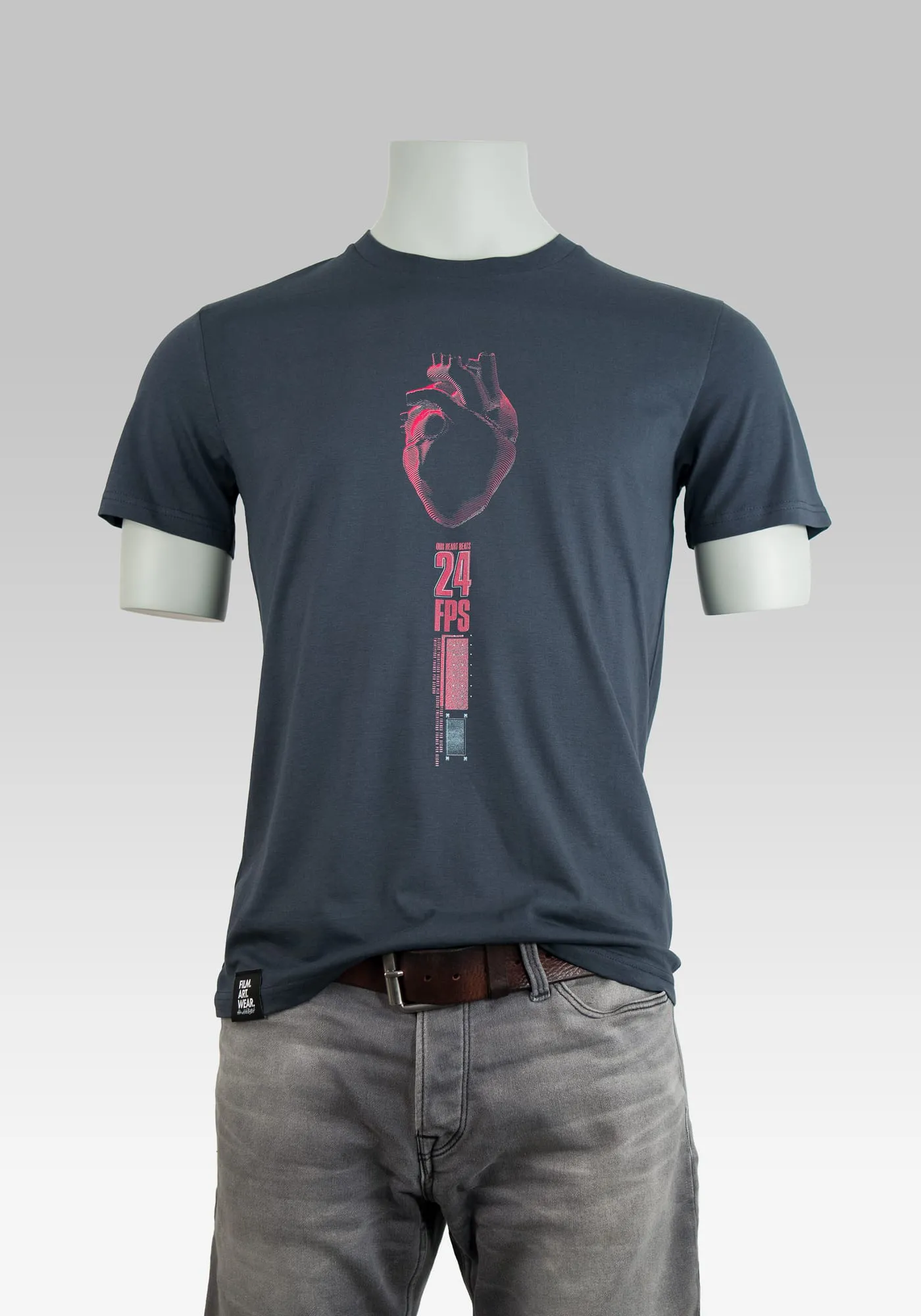 Film shirt mit illustrativem Herzaufdruck und Schriftzug 24FPS